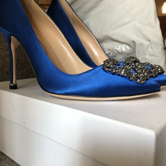 🚨SOLD!🚨🔹💙Royal Blue Manolo Blahnik 💙🔹 - Picture 7 of 8